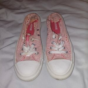 Pink eyelet converse